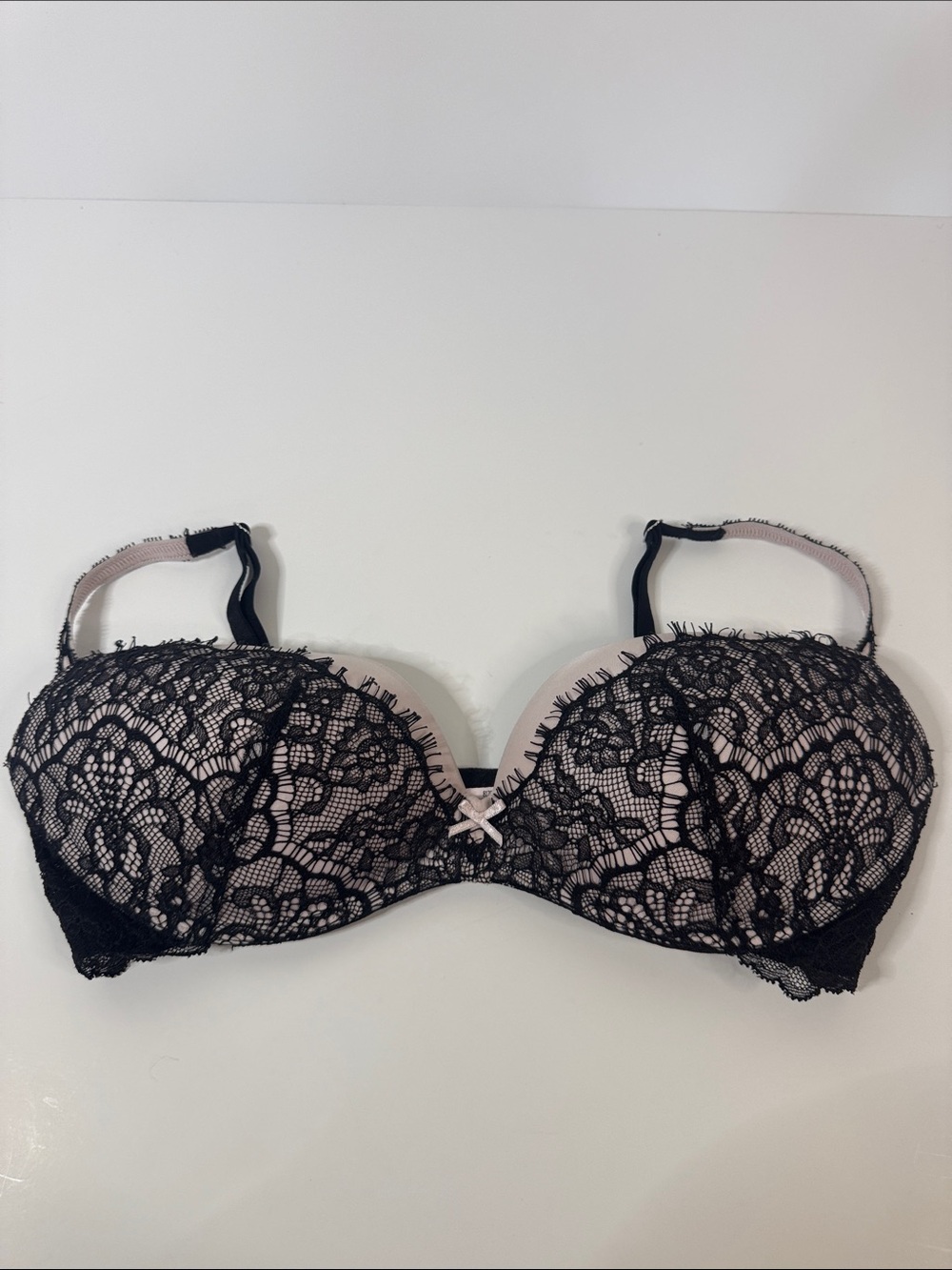 Victoria's Secret Black Lace Push-Up Bra 32D
